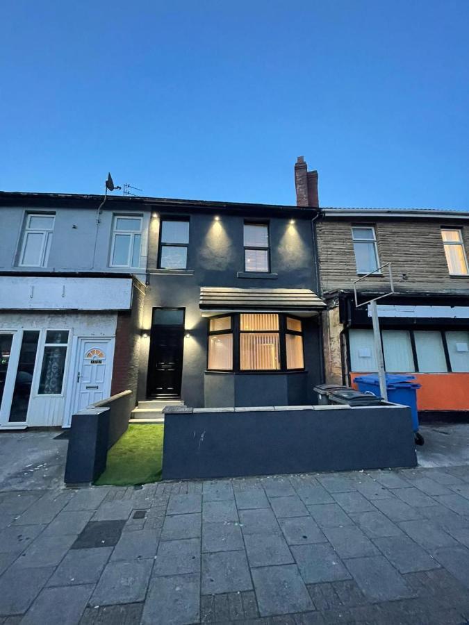 Lovely 2-Bed Apartment In Blackpool Secret House Экстерьер фото